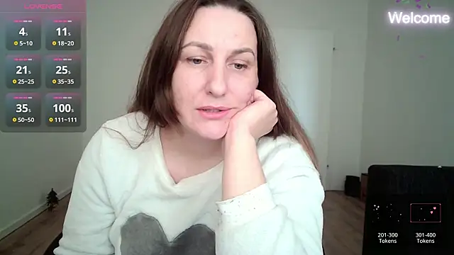 Snapshot of Yevgeshka-Milashka chatting on 01/12/25, 08:57 Yevgeshka-Milashka online show from 01/12/25, 08:57