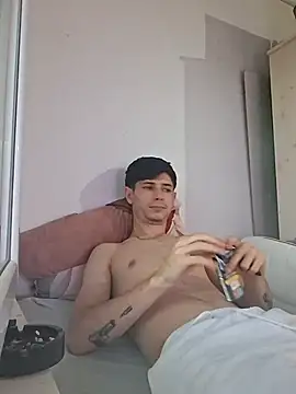 Snapshot of BigAlexxx1 chatting on 07/01/26, 03:34 BigAlexxx1 online show from 07/01/26, 03:34