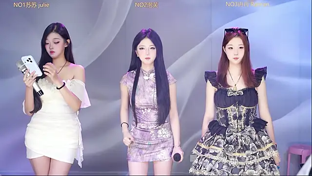 Snapshot of porsche--001 chatting on 06/26/26, 05:28 porsche--001 online show from 06/26/26, 05:28