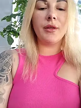 evil kitty online show from 06/12/26, 07:07