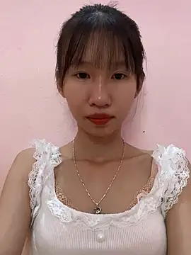 Snapshot of Abi_girl12 chatting on 07/17/26, 05:36 Abi girl12 online show from 07/17/26, 05:36