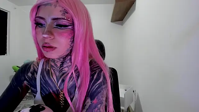 Snapshot of Nickidoll66_ chatting on 06/07/26, 09:51 Nickidoll66 online show from 06/07/26, 09:51