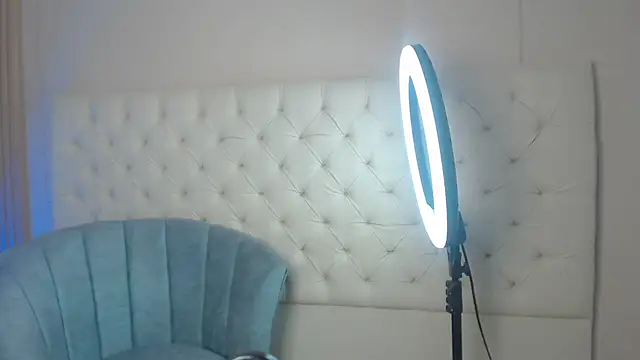 alexa   11 online show from 07/08/26, 12:42