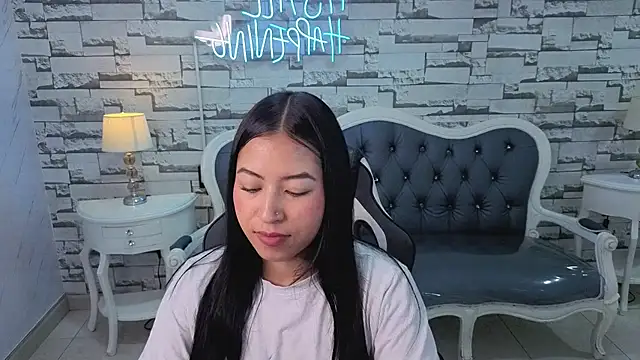 lia x a online show from 06/03/26, 12:52
