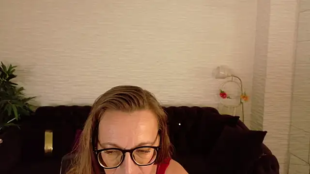 SiennaShinee online show from 07/19/26, 07:39