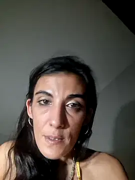 Snapshot of safadinha215 chatting on 06/20/26, 07:55 safadinha215 online show from 06/20/26, 07:55
