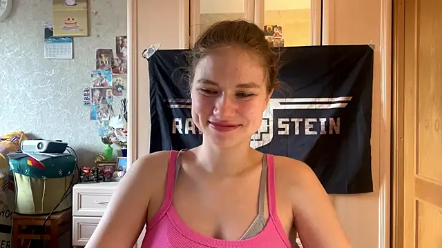 Codi Rostersy online show from 07/06/26, 08:22