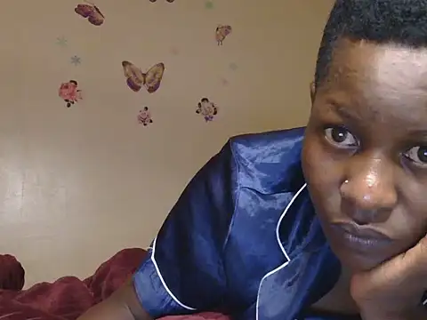 Snapshot of lunah_sexxy chatting on 06/16/26, 06:38 lunah sexxy online show from 06/16/26, 06:38