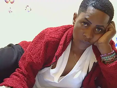 Snapshot of lunah_sexxy chatting on 06/30/26, 05:14 lunah sexxy online show from 06/30/26, 05:14