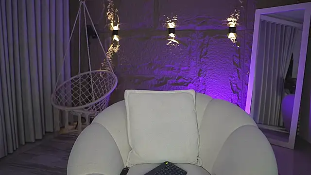 AlegraBrown online show from 06/18/26, 04:57