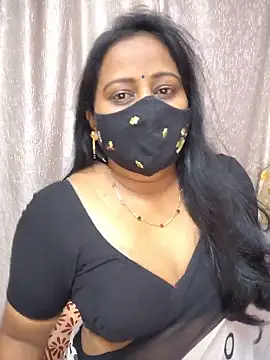 Snapshot of Nithya_ chatting on 06/20/26, 07:33 Nithya online show from 06/20/26, 07:33