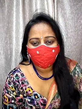 Snapshot of Nithya_ chatting on 06/23/26, 06:22 Nithya online show from 06/23/26, 06:22