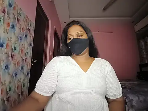 Meenakshy online show from 06/25/26, 04:11