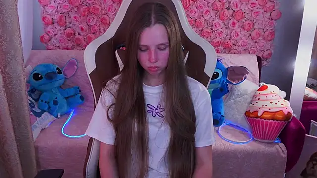 Sasha Foxyyy online show from 06/03/26, 01:46