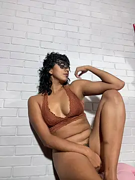 moonightchill online show from 06/05/26, 06:52