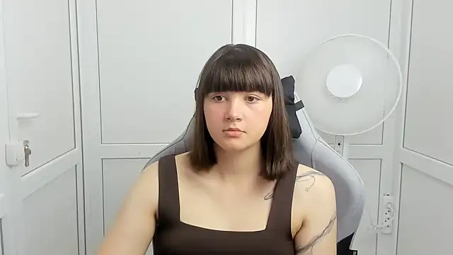 Vanilla Vixen online show from 06/08/26, 06:14