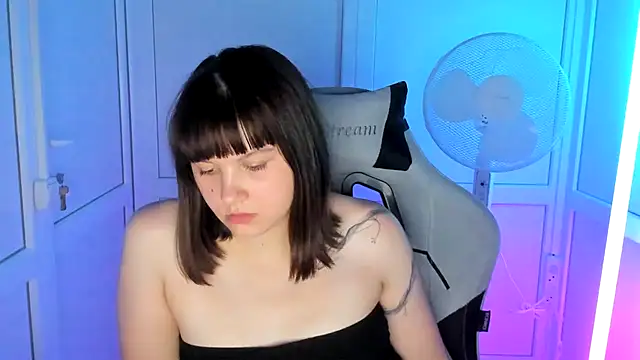 Vanilla Vixen online show from 07/02/26, 04:07