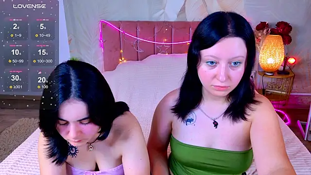 RuthHalll online show from 07/08/26, 10:09