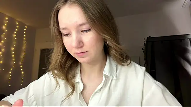 smalllisa online show from 06/19/26, 06:12