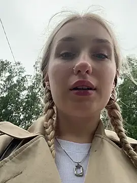 Polly Pop online show from 06/17/26, 02:29