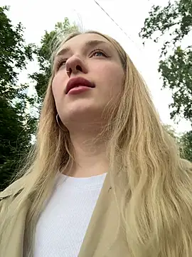 Polly Pop online show from 06/26/26, 04:33