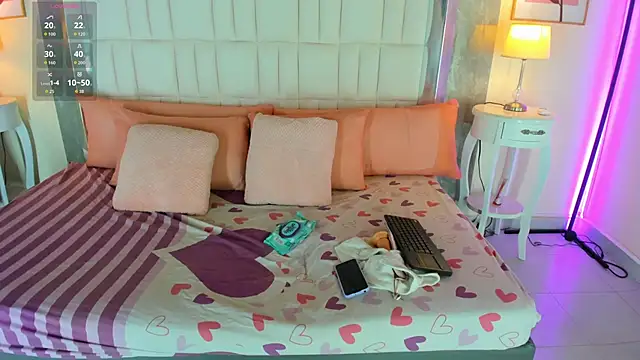 DanniValencia online show from 06/05/26, 01:50