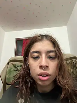 Snapshot of Cherry_Luna1 chatting on 06/19/26, 11:41 Cherry Luna1 online show from 06/19/26, 11:41