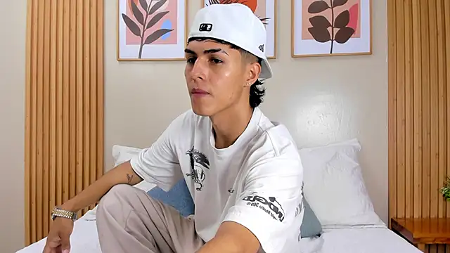 Axel Mendozaa online show from 06/06/26, 09:08