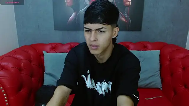 Axel Mendozaa online show from 06/08/26, 04:29