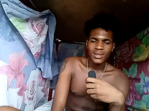 dantecruz19 online show from 07/12/26, 08:33