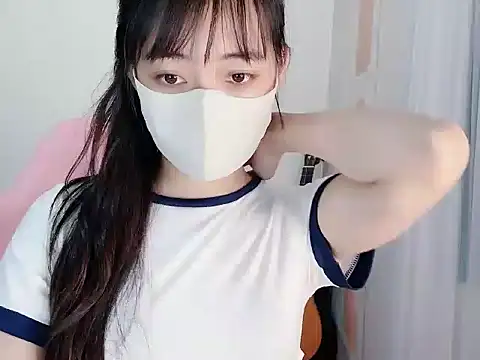 BUNNIIE MIE online show from 06/17/26, 03:09