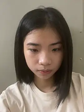 -Kempi- online show from 07/17/26, 09:38
