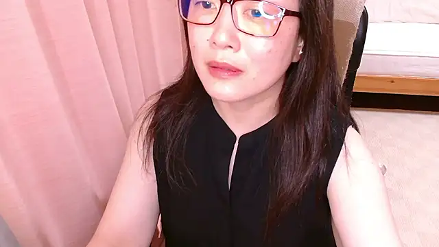 LENA-xo online show from 06/15/26, 03:36