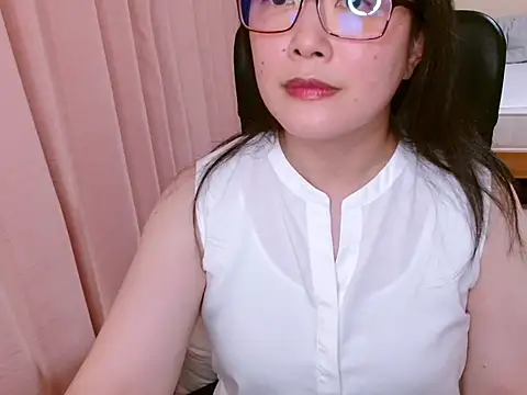 LENA-xo online show from 07/24/26, 02:37