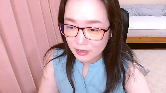 LENA-xo online show from 07/28/26, 05:36