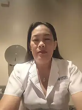Snapshot of yensexy45 chatting on 06/17/26, 07:00 yensexy45 online show from 06/17/26, 07:00