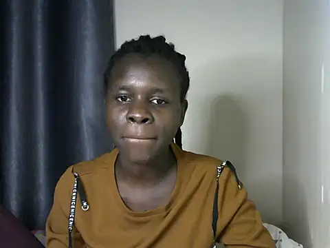 queen lola1 online show from 07/06/26, 03:47