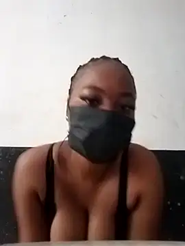 lovella1998 online show from 06/05/26, 03:51