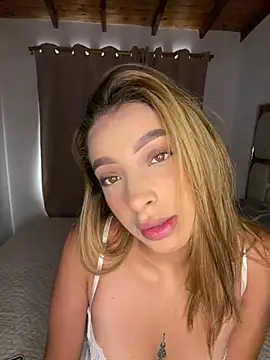 Sofiaacam online show from 08/07/26, 12:51