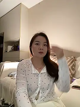 Snapshot of qianduoduo521 chatting on 06/30/26, 02:29 qianduoduo521 online show from 06/30/26, 02:29