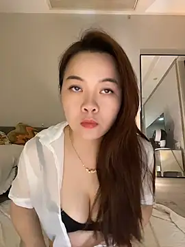 Snapshot of qianduoduo521 chatting on 07/11/26, 03:26 qianduoduo521 online show from 07/11/26, 03:26