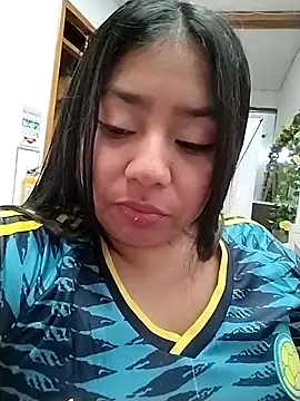 Amber Herrera online show from 06/18/26, 12:53