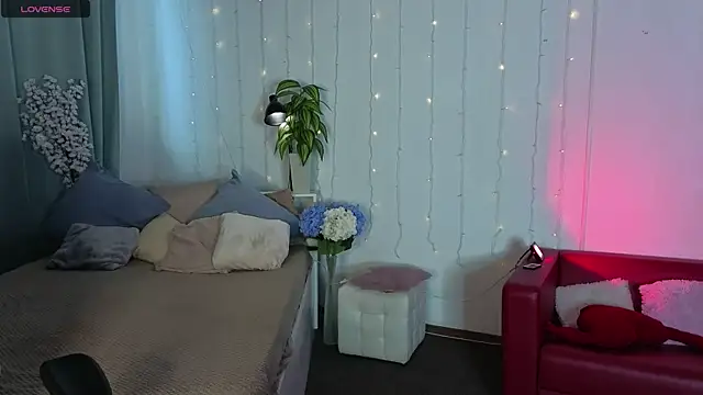 Velvet  Kiss online show from 06/24/26, 01:43