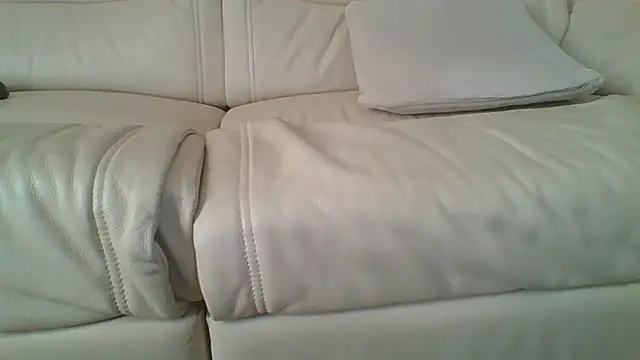 Snapshot of filler166 chatting on 07/11/26, 04:43 filler166 online show from 07/11/26, 04:43