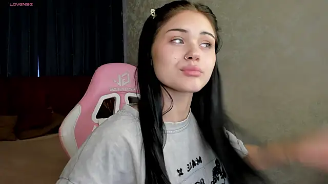 Baby Sunsh1ne  online show from 07/05/26, 08:54
