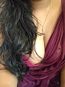 Snapshot of telugubigboobs__P chatting on 07/08/26, 02:16 telugubigboobs P online show from 07/08/26, 02:16