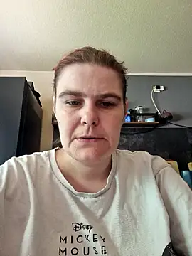 GoldenWifee online show from 06/05/26, 02:34