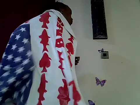 Snapshot of Rasta_tattoooed chatting on 07/18/26, 01:15 Rasta tattoooed online show from 07/18/26, 01:15