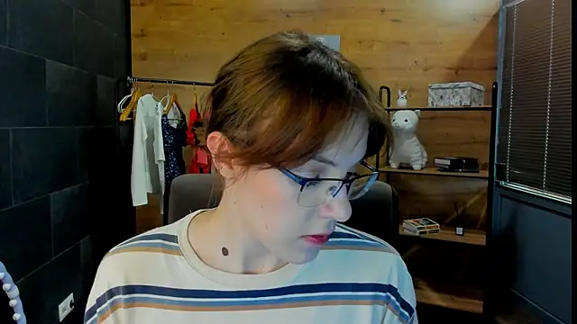KristennMartin online show from 06/15/26, 09:00