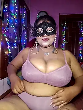 Tiger Tigress online show from 06/12/26, 07:46